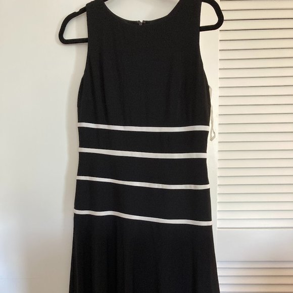 Black MIDI Dress - Picture 1 of 2